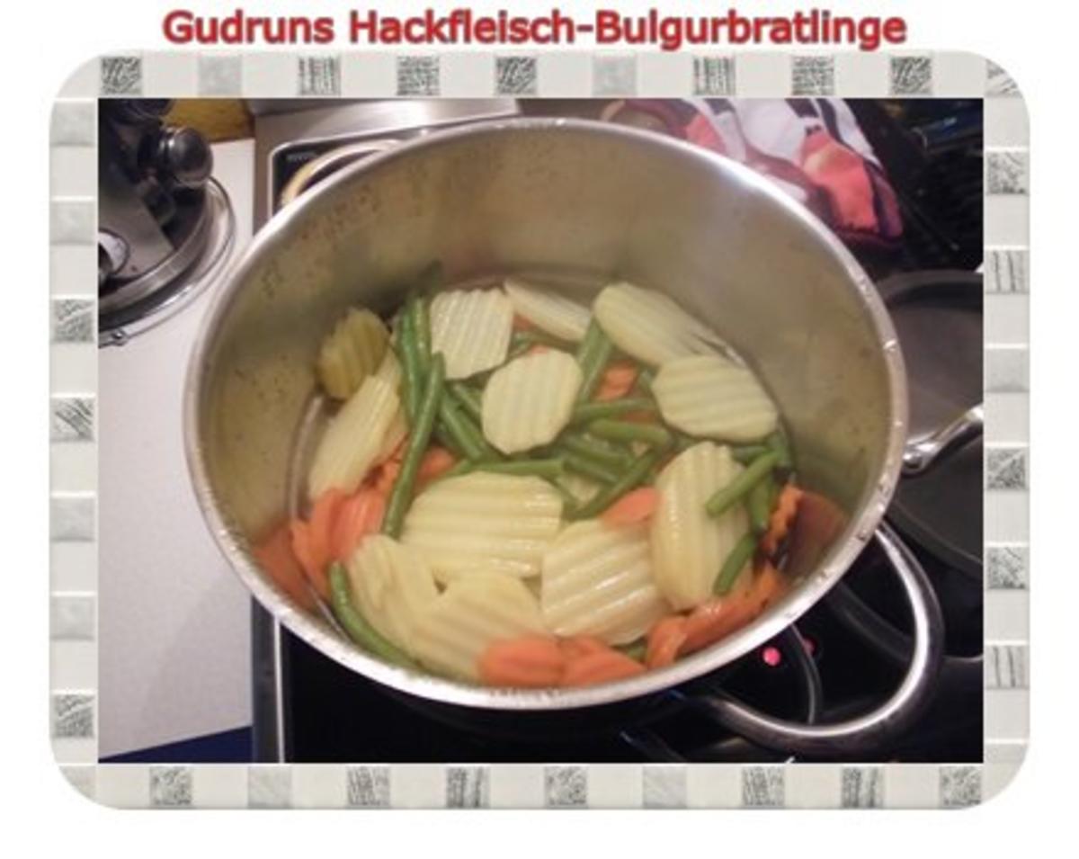 Hackfleisch: Bulgur-Hackfleisch-Bratlinge mit gedämpften Gemüse - Rezept - Bild Nr. 17