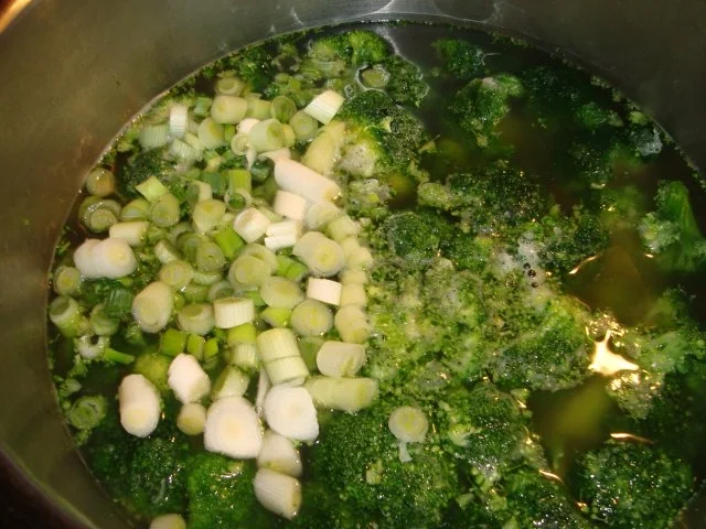 Rezept: Brokkolicremesuppe Bild Nr. 3 Brokkolicremesuppe - Rezept - Bild Nr. 3