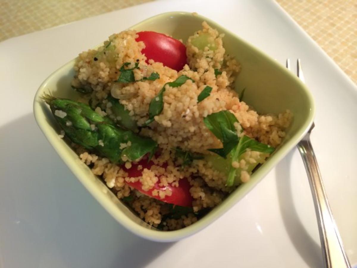 Couscous Salat mit zweierlei Käse - Rezept - kochbar.de