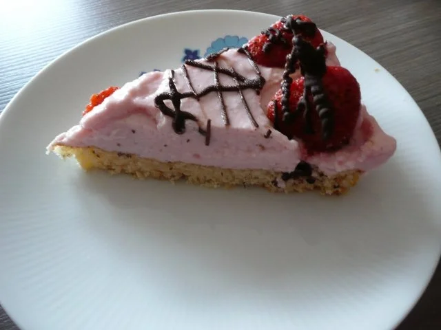 Erdbeertorte Sommerleicht ! - Rezept - Bild Nr. 2