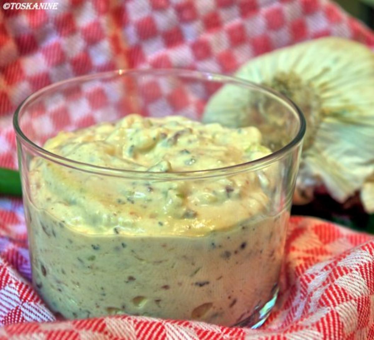 Mediterraner Joghurt-Brotaufstrich - Rezept Eingereicht von toskanine