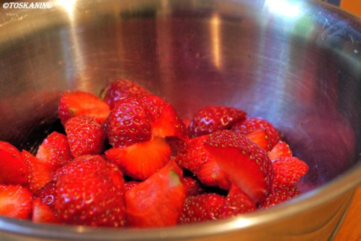 Tagliatelle mit Erdbeer-Lachs-Sauce - Rezept - Bild Nr. 4