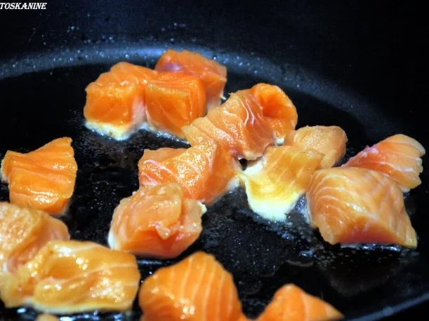 Rezept: Tagliatelle mit Erdbeer-Lachs-Sauce Bild Nr. 8 Tagliatelle mit Erdbeer-Lachs-Sauce - Rezept - Bild Nr. 8