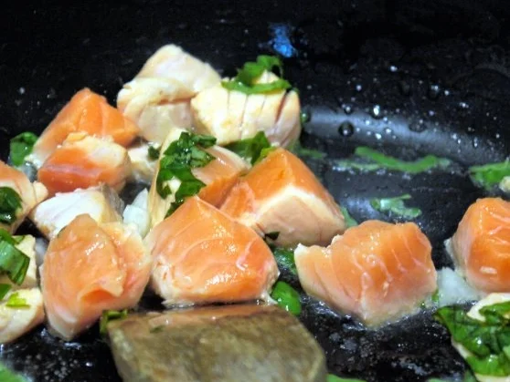 Rezept: Tagliatelle mit Erdbeer-Lachs-Sauce Bild Nr. 9 Tagliatelle mit Erdbeer-Lachs-Sauce - Rezept - Bild Nr. 9