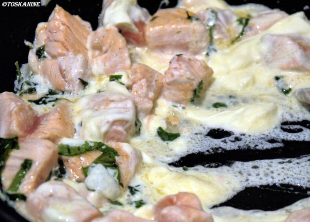 Tagliatelle mit Erdbeer-Lachs-Sauce - Rezept - Bild Nr. 10