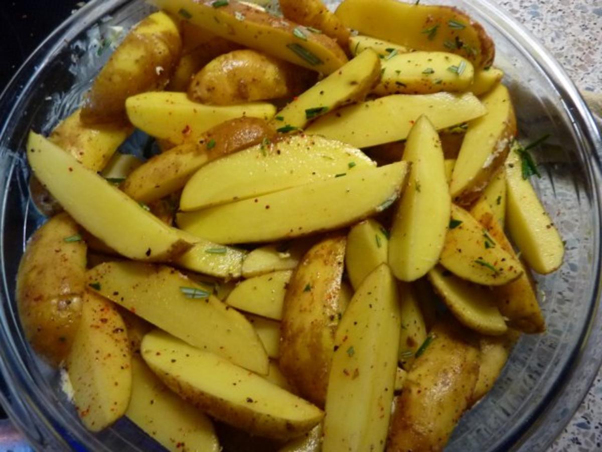 Beilagen: Rosmarinkartoffeln aus dem Ofen - Rezept - Bild Nr. 3
