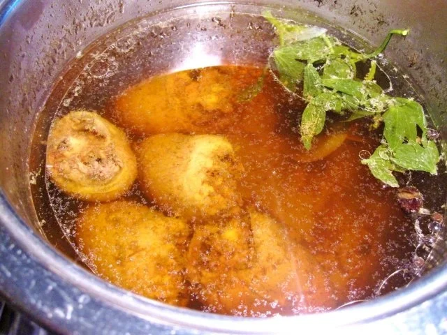 Rezept: Geflügelbrühe mit Einlage Bild Nr. 3 Geflügelbrühe mit Einlage - Rezept - Bild Nr. 3