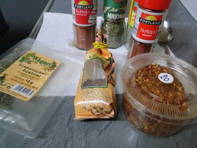 Gulaschsuppe auf Jörgs Art, schon mal gekocht für morgen nach dem Kegelabend, scharf - Rezept - Bild Nr. 8