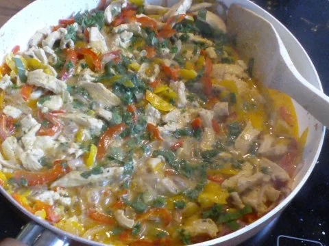 Paprika-Hähnchengeschnetzeltes ala Michi - Rezept - Bild Nr. 12