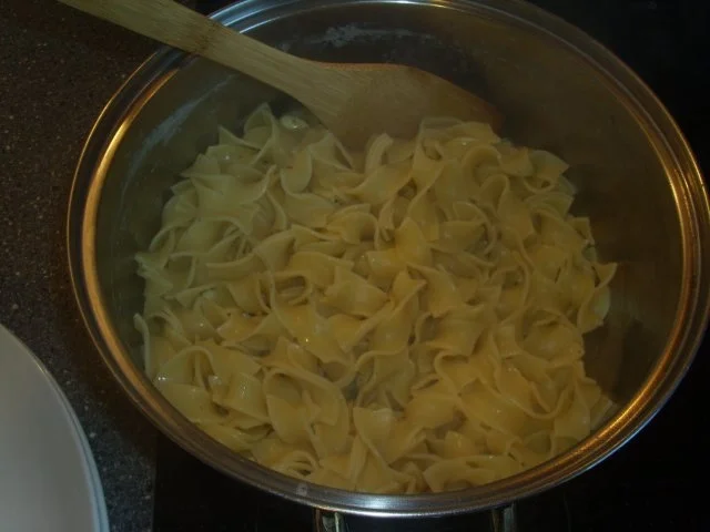 Rezept: Geschnetzeltes mit Champignons und Butternudeln Bild Nr. 4 Geschnetzeltes mit Champignons und Butternudeln - Rezept - Bild Nr. 4