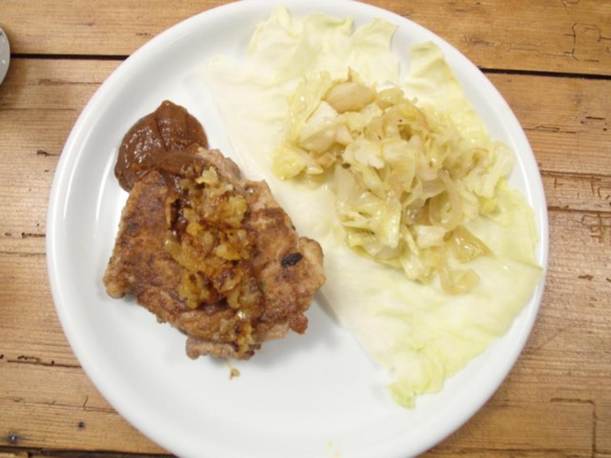 Düsseldorfer Senfrostbraten grüßt Spitzkohl in Altbiersoße - Rezept