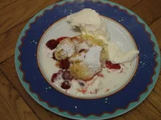 Windbeutel mit Zimtkirschen an Vanillesahne - Rezept