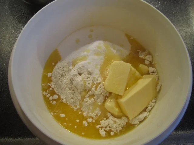 Rezept: Rhabarber - Erdbeer - Tarte mit Mandelstreuseln Bild Nr. 4 Rhabarber - Erdbeer - Tarte mit Mandelstreuseln - Rezept - Bild Nr. 4