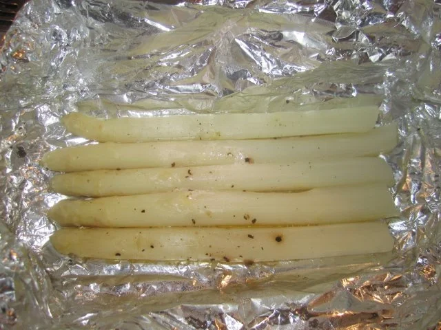 Gemüse:    Spargel mit zerlassener Butter - Rezept - Bild Nr. 5