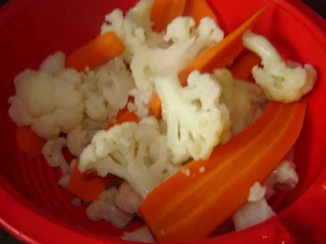 Rezept: Blumenkohl und Möhren im Eimantel Bild Nr. 5 Blumenkohl und Möhren im Eimantel - Rezept - Bild Nr. 5