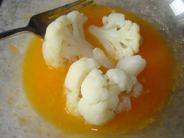 Rezept: Blumenkohl und Möhren im Eimantel Bild Nr. 7 Blumenkohl und Möhren im Eimantel - Rezept - Bild Nr. 7