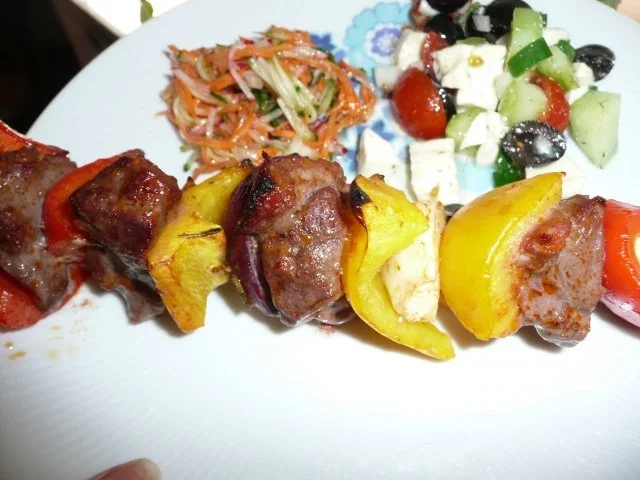 Rezept: Grillparty : Hirtenspieße & diverse Salate ! Grillparty : Hirtenspieße & diverse Salate ! - Rezept