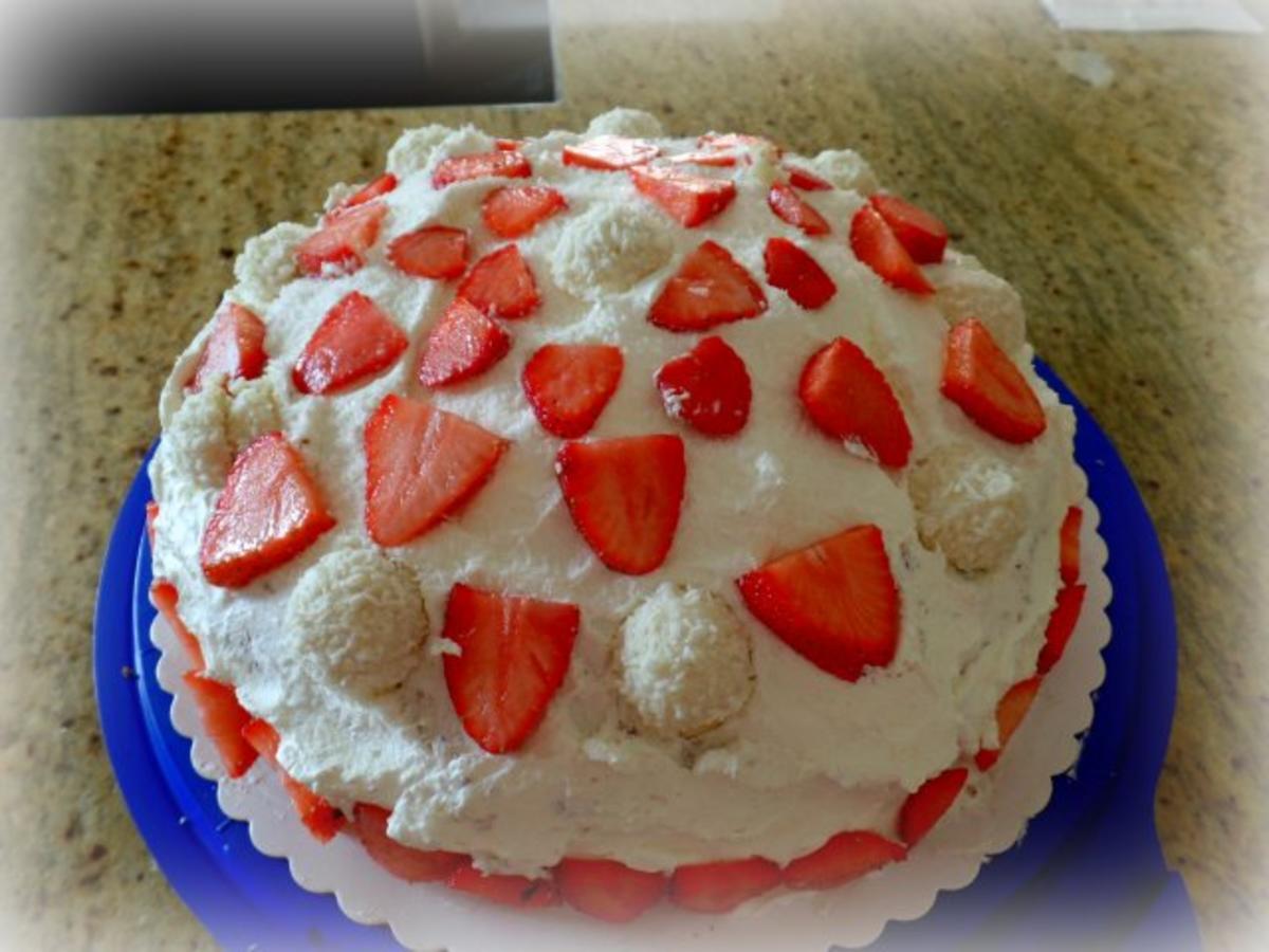 Erdbeer-Kokos-Torte - Rezept