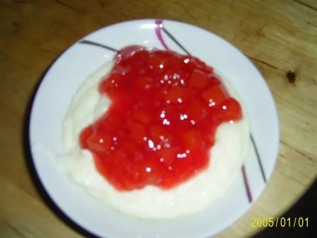 Dessert: Grießbrei mit Grütze - Rezept