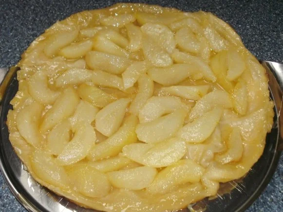 Birnentarte mit Vanille-Weinschaumsoße - Rezept - Bild Nr. 2