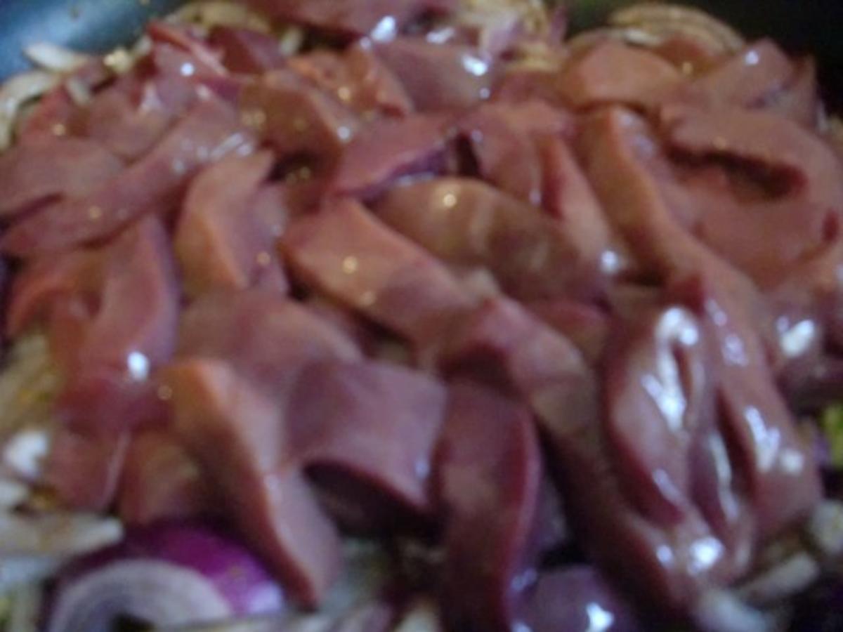 Schweine - Nieren mit Zwiebeln und Kreuzkümmel - Rezept - Bild Nr. 4
