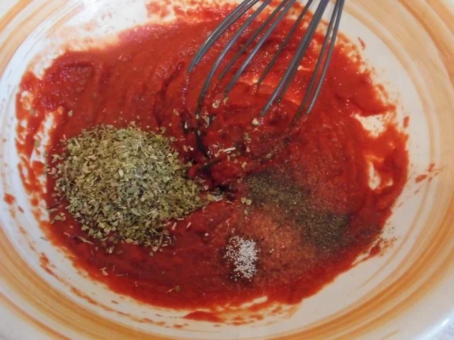 Rezept: Pizza mit Parmaschinken und Rucola Bild Nr. 4 Pizza mit Parmaschinken und Rucola - Rezept - Bild Nr. 4