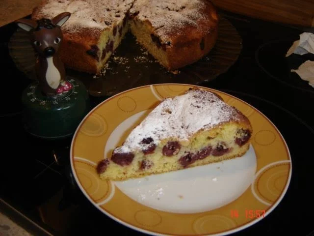 Rezept: Frau Cadet`s schneller Kirschkuchen Frau Cadet`s schneller Kirschkuchen - Rezept