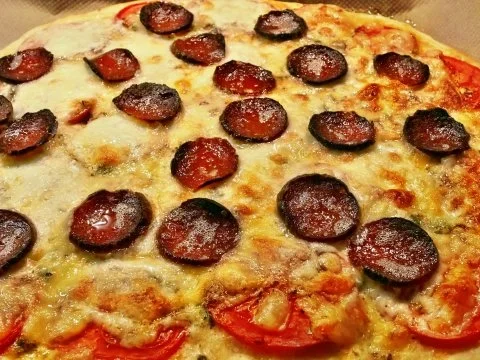 Rezept: Pizza Salami Pizza Salami - Rezept