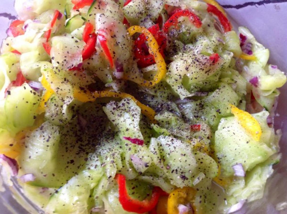Gurken-Paprika-Salat mit Radieschenkresse - Rezept - Bild Nr. 6