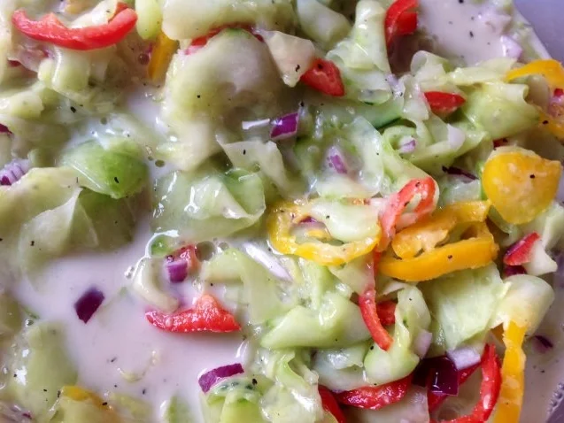 Rezept: Gurken-Paprika-Salat mit Radieschenkresse Bild Nr. 7 Gurken-Paprika-Salat mit Radieschenkresse - Rezept - Bild Nr. 7