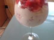 Quark-Erdbeer-Becher - Rezept