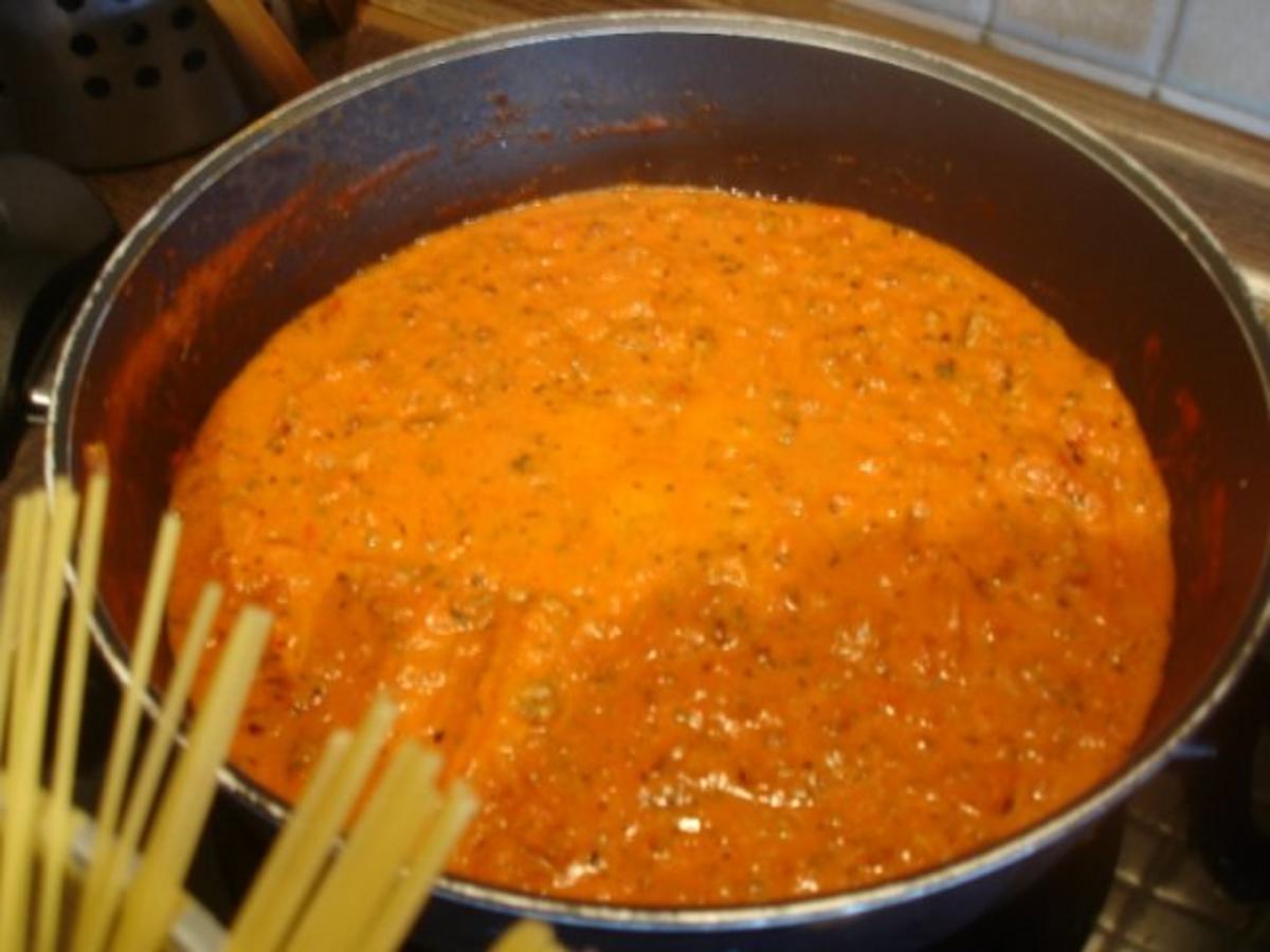 Spaghetti mit schneller Sauce - Rezept mit Bild - kochbar.de