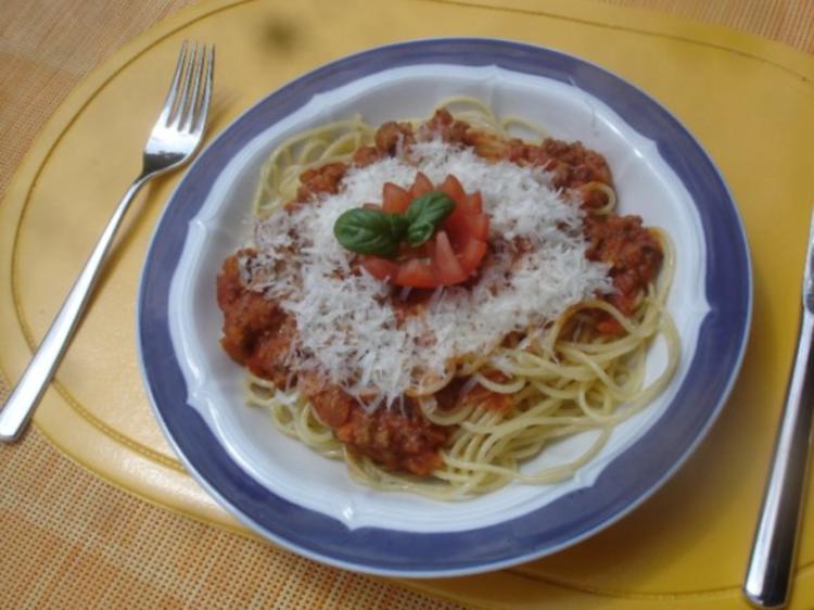 Spaghetti mit schneller Sauce - Rezept mit Bild - kochbar.de