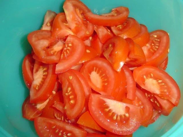 Bratkartoffeln mit Spiegelei,und Tomatensalat - Rezept - Bild Nr. 7