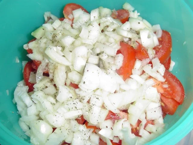 Bratkartoffeln mit Spiegelei,und Tomatensalat - Rezept - Bild Nr. 9