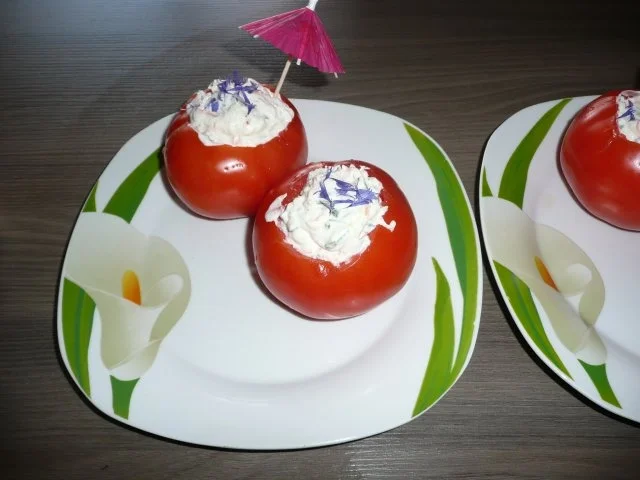 Rezept: Gefüllte Fleischtomaten mit einer " Teufelsfüllung " sagen die Freunde ! Gefüllte Fleischtomaten mit einer " Teufelsfüllung " sagen die Freunde ! - Rezept