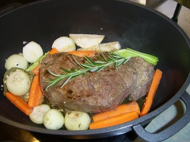 Rezept: Burgunderbraten flambiert Bild Nr. 7 Burgunderbraten flambiert - Rezept - Bild Nr. 7