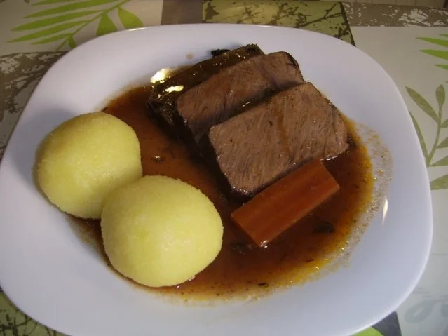 Rezept: Burgunderbraten flambiert Burgunderbraten flambiert - Rezept