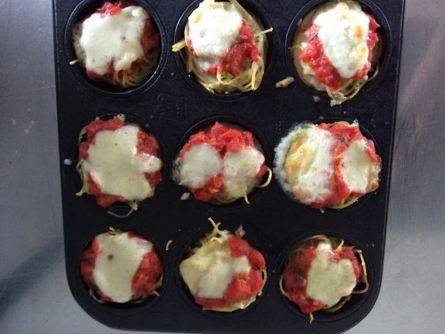 Spaghettinester in Muffinförmchen - Rezept - Bild Nr. 2
