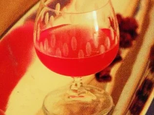 Liköre: Cranberry-Limetten-Likör mit Kokos-Rum - Rezept - Bild Nr. 7