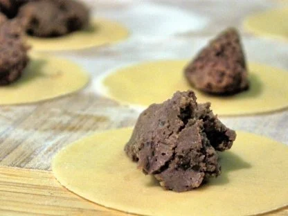 Ravioli mit Geflügelleberfüllung "Berliner Art" und Salbeibutter - Rezept - Bild Nr. 11