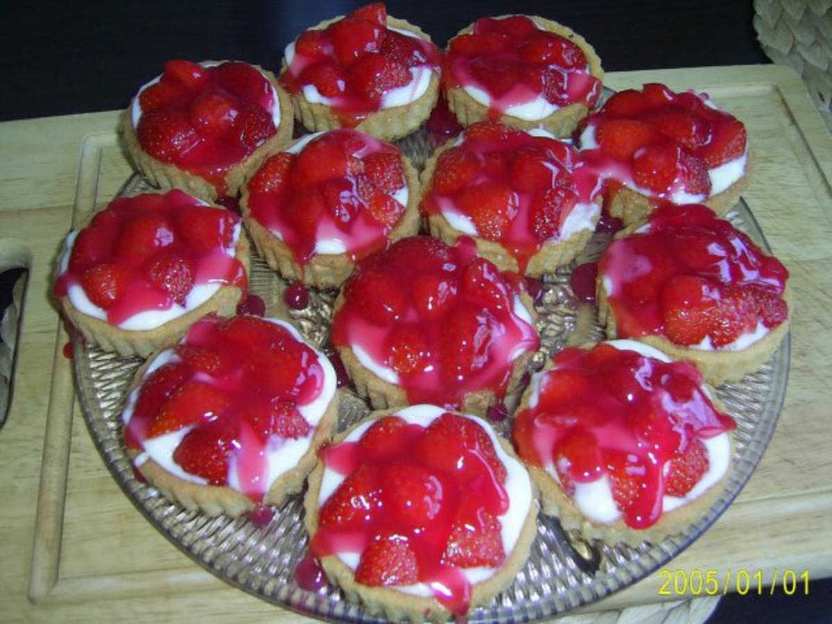 Kuchen: Erdbeer-Torteletts für das Kaffeekränzchen - Rezept