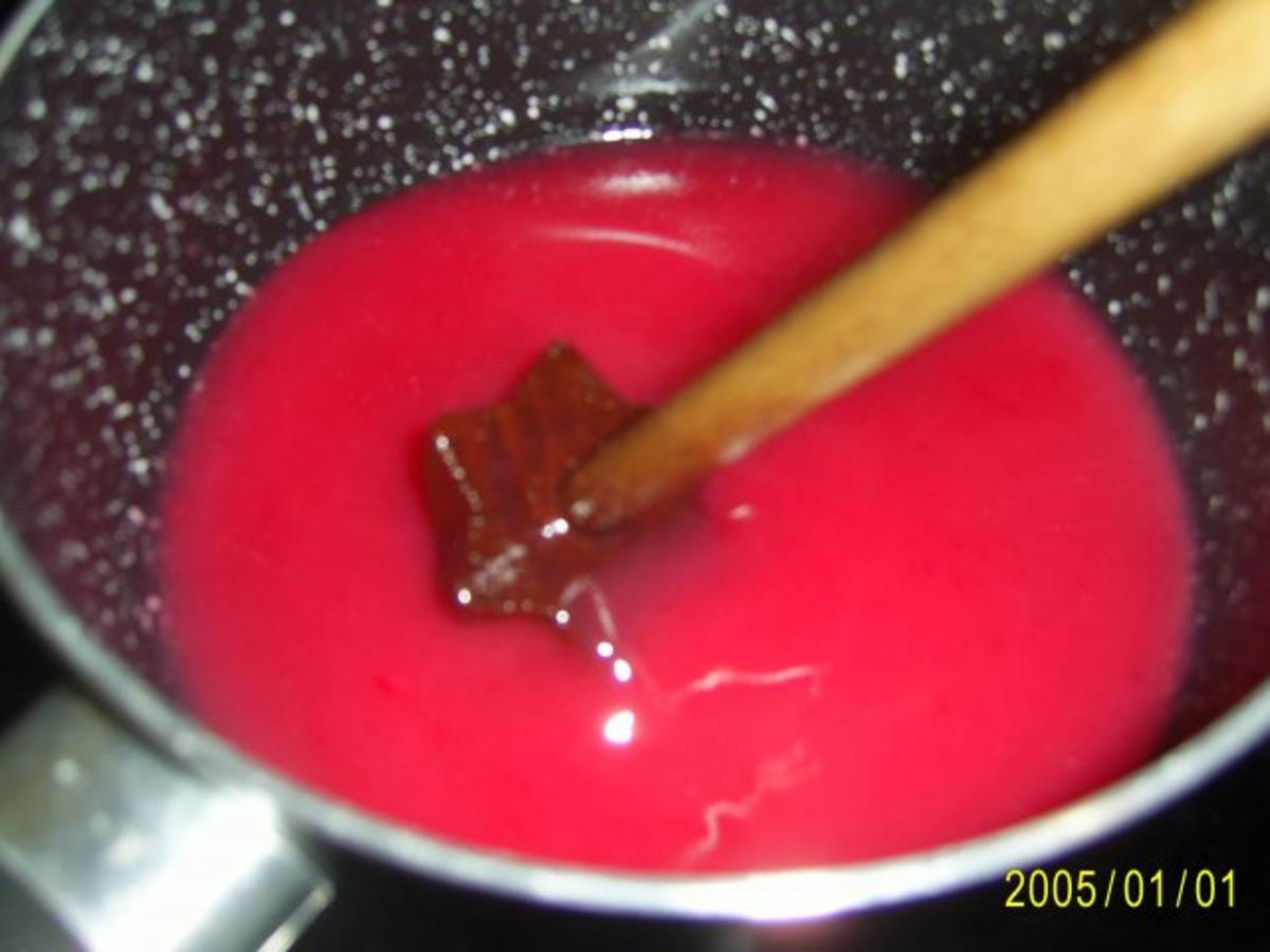 Kuchen: Erdbeer-Torteletts für das Kaffeekränzchen - Rezept - Bild Nr. 3