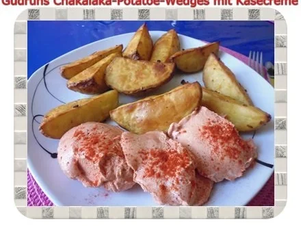 Rezept: Kartoffeln: Chakalaka Potatoe-Wedges mit Käsedipp Kartoffeln: Chakalaka Potatoe-Wedges mit Käsedipp - Rezept