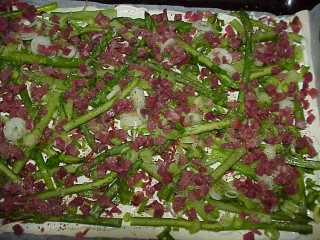 Grüne Spargel-Pizza - Rezept