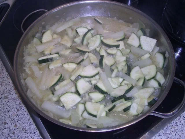 Rezept: Kohlrabi-Zucchinipfanne an Birnen Bild Nr. 6 Kohlrabi-Zucchinipfanne an Birnen - Rezept - Bild Nr. 6