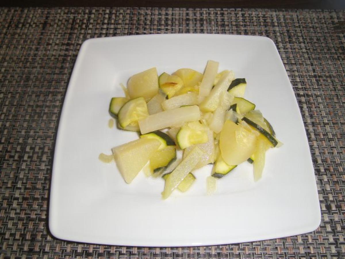 Kohlrabi-Zucchinipfanne an Birnen - Rezept - Bild Nr. 2