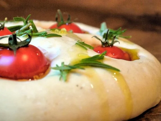 Tomaten-Rosmarin-Focaccia - Rezept - Bild Nr. 11
