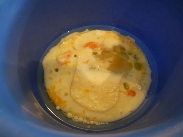 Rezept: Mini-Dessertküchlein, schwarz-weiß und mit Schuß Bild Nr. 4 Mini-Dessertküchlein, schwarz-weiß und mit Schuß - Rezept - Bild Nr. 4