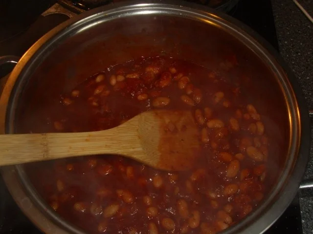Lammfrikadellen mit weißen Bohnen und Westernkartoffeln - Rezept - Bild Nr. 2